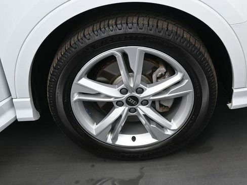 Used 2023 Audi Q3 2.0T Premium Plus w/ Premium Plus Package image 41