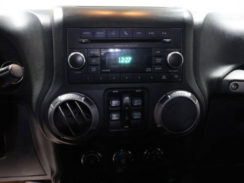 Used 2013 Jeep Wrangler Unlimited Sport image 23