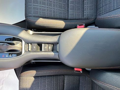 Used 2026 Honda HR-V Sport image 23