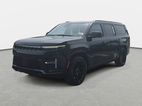 New 2026 Jeep Grand Wagoneer L Limited AWD/4WD image 39