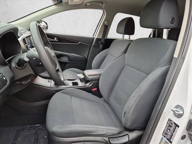 Used 2020 Kia Sorento LX FWD image 14