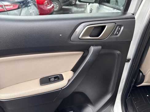 Used 2019 Ford Ranger Lariat w/ Equipment Group 501A Mid image 9