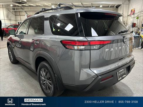 Used 2022 Nissan Pathfinder SV AWD/4WD image 6