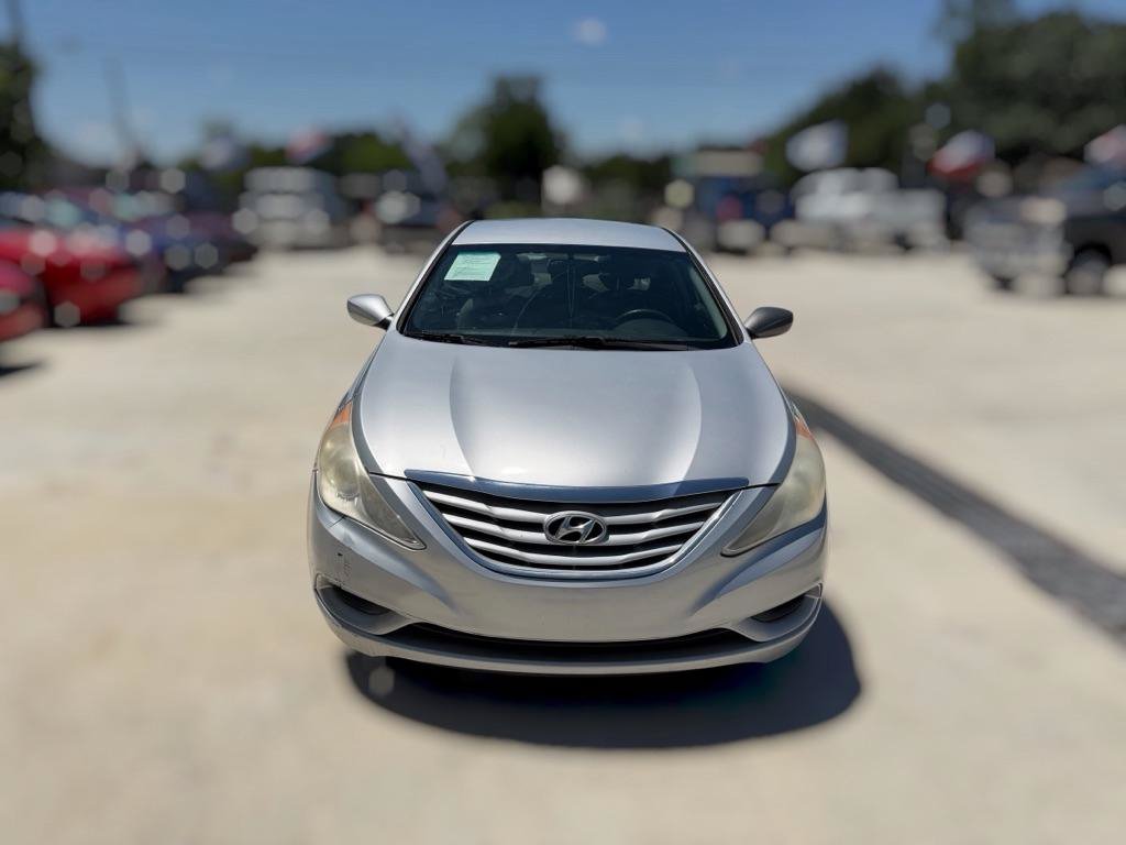 Used 2012 Hyundai Sonata GLS w/ Popular Equipment Pkg FWD image 2