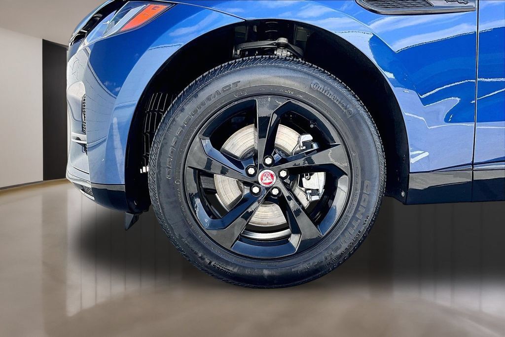 Used 2022 Jaguar F-PACE S AWD/4WD image 32