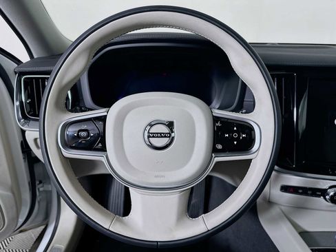 Used 2025 Volvo V60 B5 Cross Country Ultra w/ Climate Package image 11