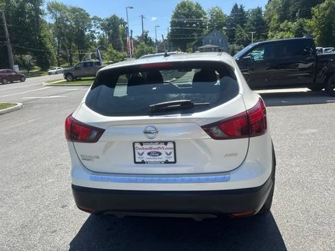 Used 2017 Nissan Rogue Sport S w/ S Appearance Package AWD/4WD image 7