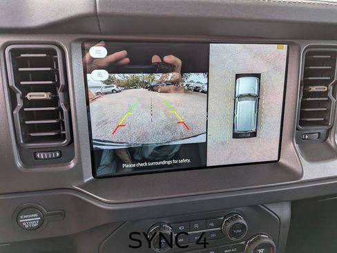 New 2025 Ford Bronco Badlands image 7