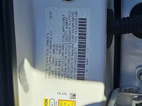 Used 2025 Honda Civic Sport image 36