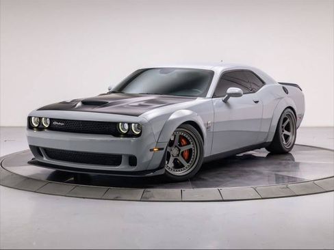 Used 2021 Dodge Challenger R/T Scat Pack RWD image 1