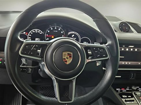 Used 2023 Porsche Cayenne image 31