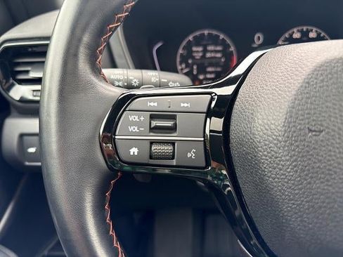 Used 2025 Honda Pilot TrailSport image 34