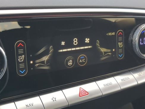 Used 2023 Genesis GV70 2.5T w/ Advanced Package image 23