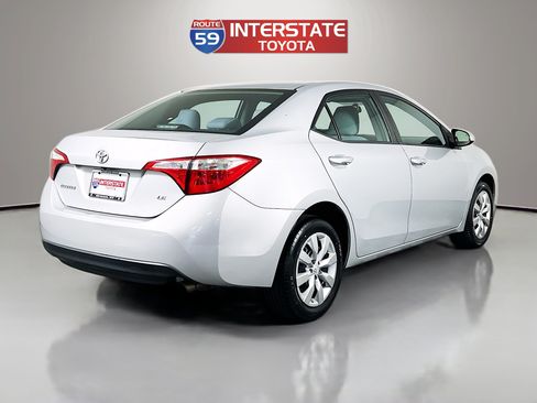 Used 2015 Toyota Corolla LE FWD image 7