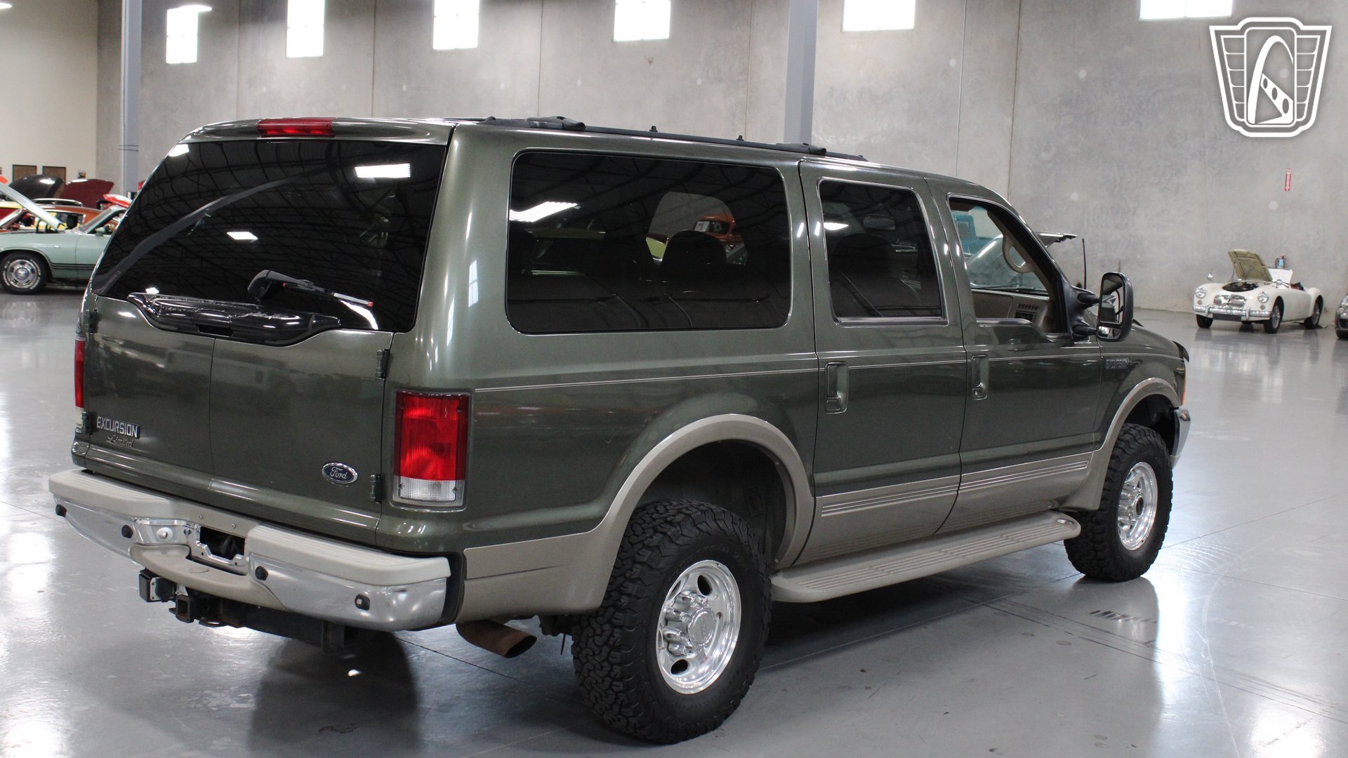 Used 2001 Ford Excursion Limited AWD/4WD image 32