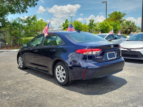 Used 2024 Toyota Corolla LE FWD image 8