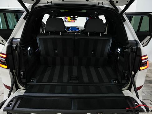 Used 2024 BMW X7 xDrive40i w/ M Sport Package image 67