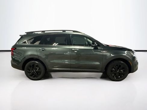 Used 2023 Kia Sorento S w/ Panoramic Sunroof Package AWD/4WD image 8
