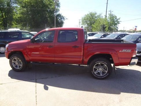 Used 2014 Toyota Tacoma PreRunner w/ SR5 Package RWD image 23