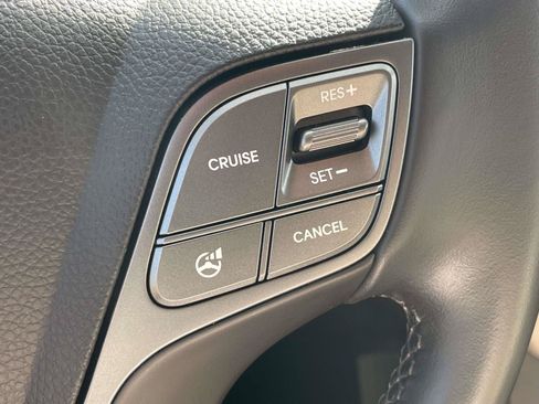 Used 2014 Hyundai Santa Fe Sport 2.0T FWD image 22