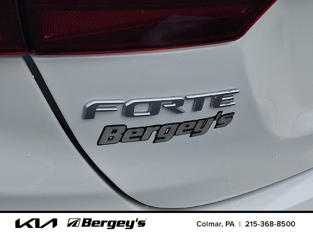 Certified 2023 Kia Forte LXS FWD image 31