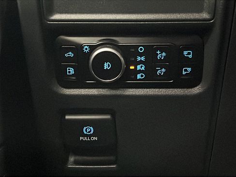 Used 2025 Ford F150 XLT w/ Equipment Group 302A MID AWD/4WD image 27