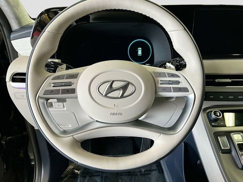 Used 2025 Hyundai Palisade Calligraphy FWD image 11