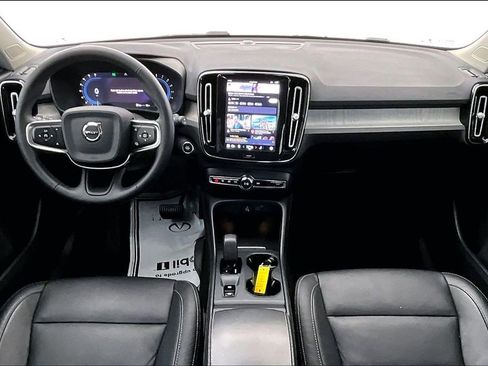 Certified 2023 Volvo XC40 B5 Core w/ Protection Package Premier image 20