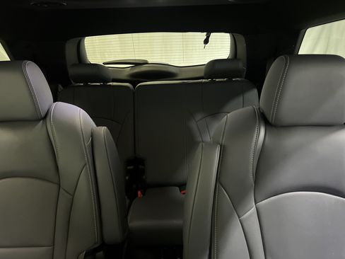 Certified 2023 Buick Enclave Essence w/ Experience Buick Package FWD image 19