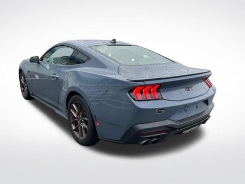 Used 2025 Ford Mustang GT Premium RWD image 5