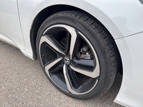 Used 2019 Honda Accord Sport image 10