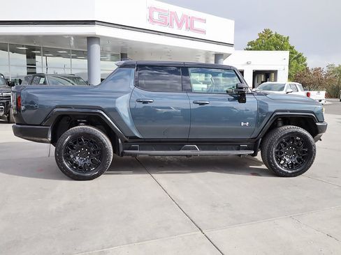New 2026 GMC Hummer EV 4x4 Crew Cab image 7