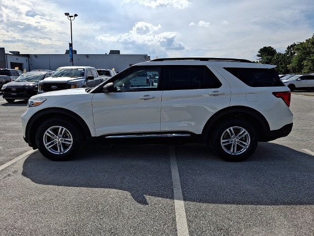 Certified 2023 Ford Explorer XLT w/ Equipment Group 202A AWD/4WD image 7