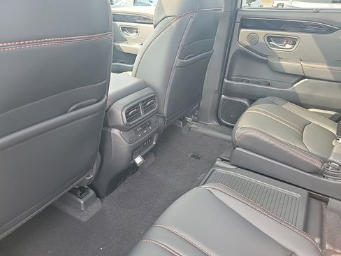 New 2025 Honda Pilot TrailSport image 14