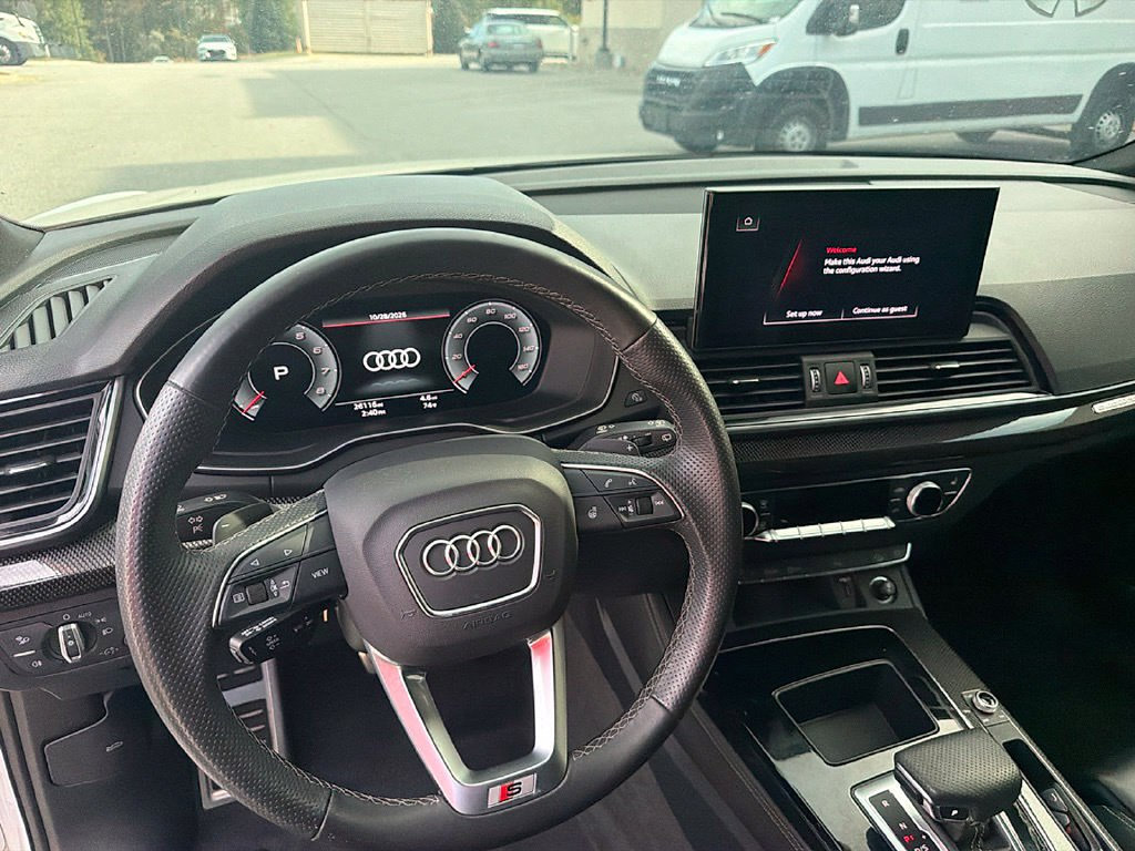 Used 2024 Audi SQ5 Premium Plus w/ Premium Plus Package AWD/4WD image 11