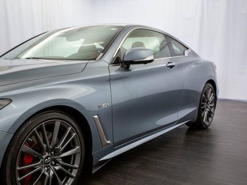 Used 2017 INFINITI Q60 Red Sport 400 image 31