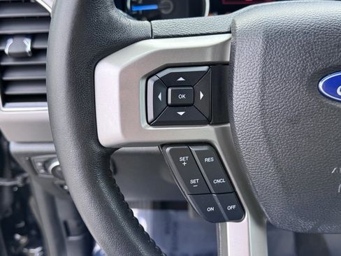 Used 2020 Ford F150 Lariat image 16