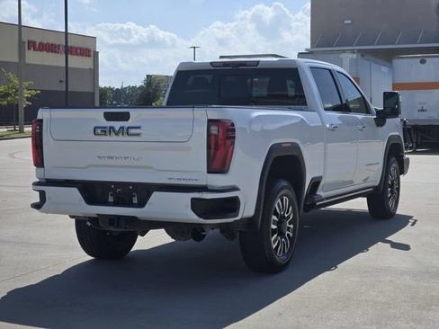 Used 2024 GMC Sierra 2500 Denali Ultimate w/ Max Trailering Package AWD/4WD image 7