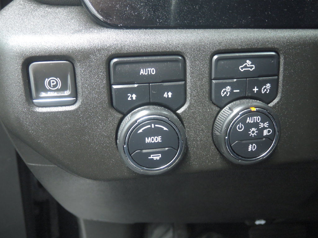 Used 2023 Chevrolet Silverado 1500 RST w/ Convenience Package II AWD/4WD image 25