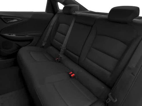 Used 2018 Chevrolet Malibu LT image 17