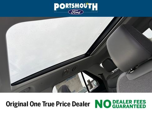 New 2026 Ford Explorer Active image 11