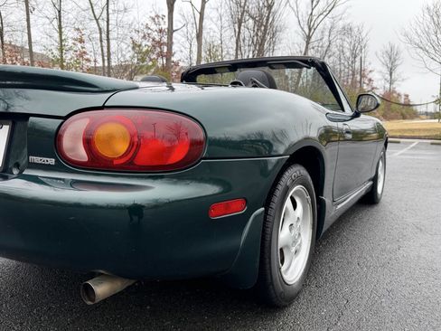 Used 1999 MAZDA MX-5 Miata 10th Anniversary Edition image 38