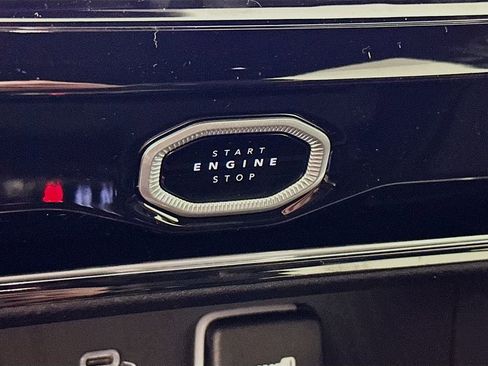 New 2026 Jeep Grand Cherokee L 4WD image 19