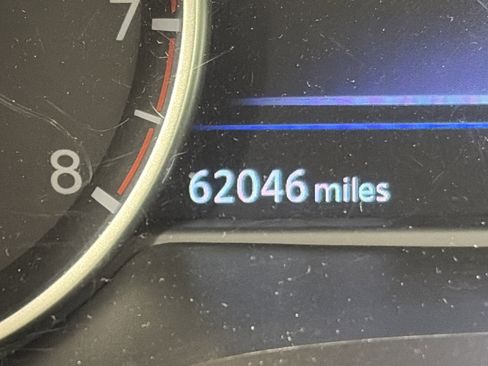 Used 2018 Nissan Maxima 3.5 SL image 11