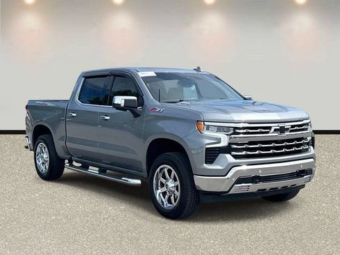 Used 2025 Chevrolet Silverado 1500 LTZ w/ LTZ Premium Package AWD/4WD image 3
