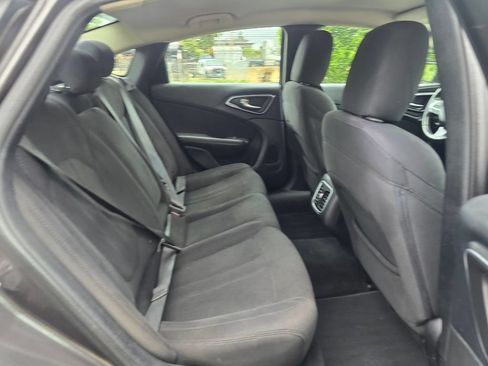 Used 2015 Chrysler 200 Limited w/ Convenience Group FWD image 20