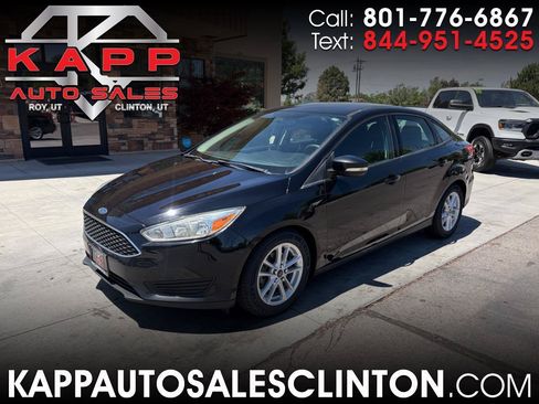 Used 2016 Ford Focus SE FWD image 1