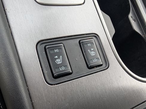 Used 2022 Nissan Murano SV AWD/4WD image 14