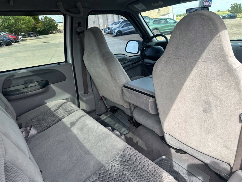 Used 2001 Ford F250 XLT AWD/4WD image 18