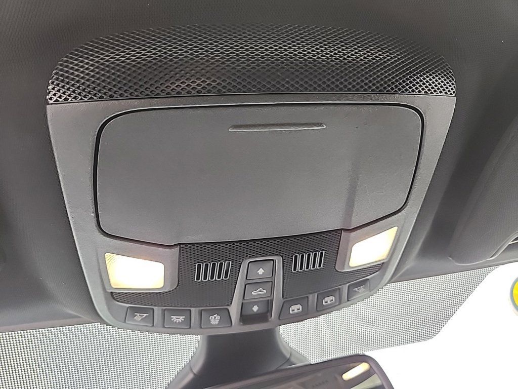 Used 2023 Ford Edge ST-Line AWD/4WD image 24